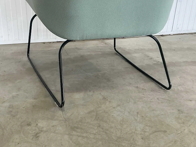 Naughtone hush fauteuil - afbeelding 3 van  4