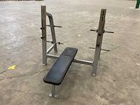 Nautilus bench press