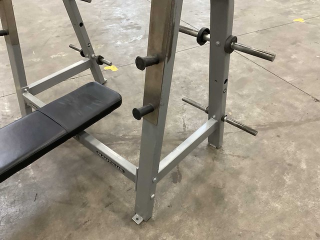 Nautilus bench press - afbeelding 3 van  4