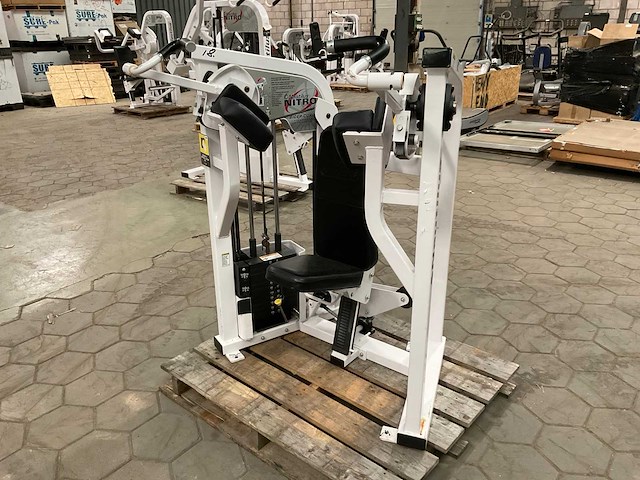 Nautilus nitro bicep curl - afbeelding 2 van  7