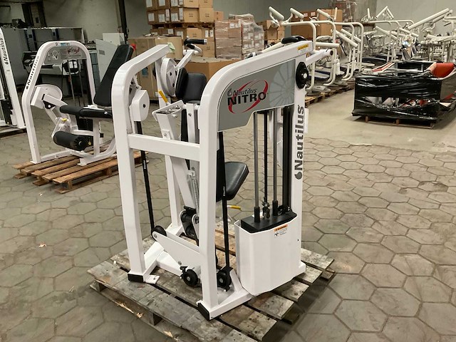Nautilus nitro bicep curl - afbeelding 4 van  7
