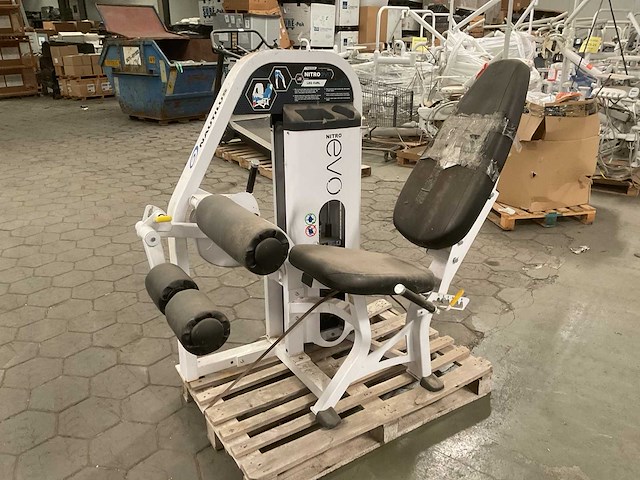 Nautilus nitro evo leg curl - afbeelding 1 van  6