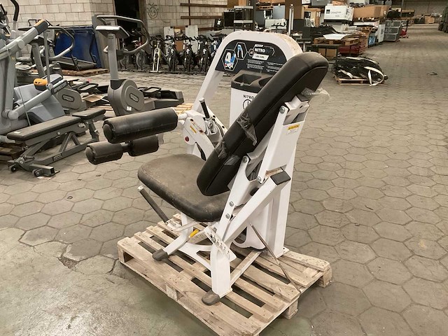 Nautilus nitro evo leg curl - afbeelding 4 van  6