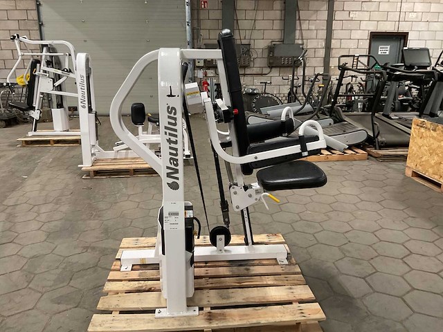 Nautilus nitro lateral raise - afbeelding 5 van  6
