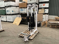 Nautilus nitro rear delt pec fly - afbeelding 1 van  5