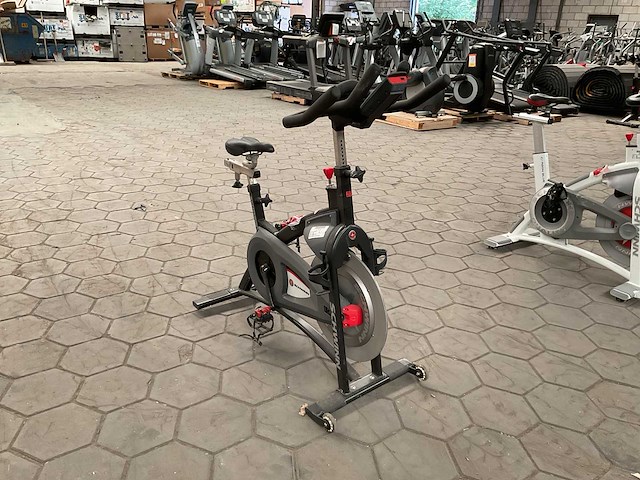 Nautilus schwinn spinningbike - afbeelding 4 van  6