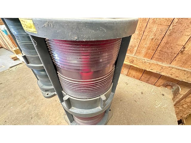 Navigatielamp met fresnel lens (2x) - afbeelding 4 van  4