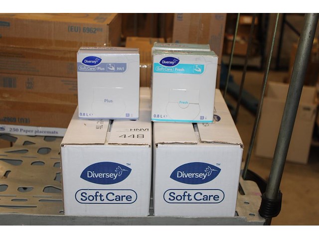 Navulverpakkingen handzeep diversey soft care. 15 verpakkingen - afbeelding 1 van  3