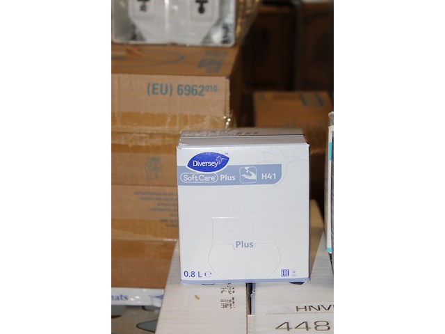 Navulverpakkingen handzeep diversey soft care. 15 verpakkingen - afbeelding 2 van  3