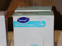 Navulverpakkingen handzeep diversey soft care. 15 verpakkingen - afbeelding 3 van  3