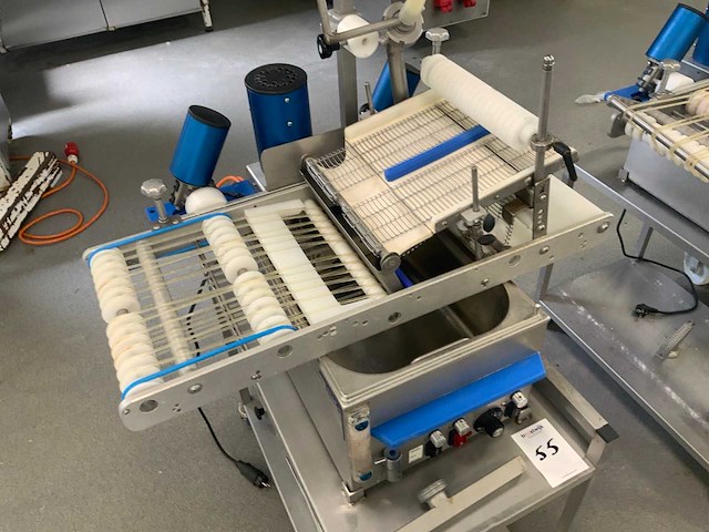 Nbs junior twist donuts decoreermachine met toebehoren - afbeelding 5 van  8