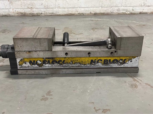Nc-block machineklem - afbeelding 2 van  4
