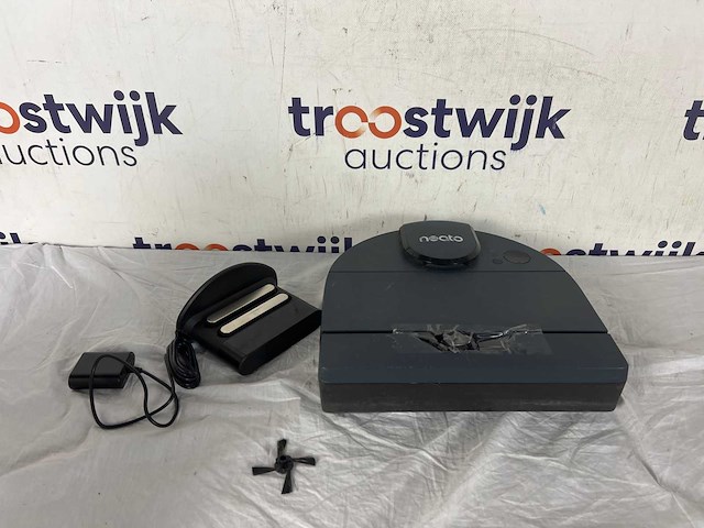 Neato robotics d8 - intelligente robotstofzuiger - afbeelding 1 van  1