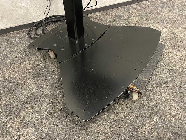 Nec m651 - 65" 4k uhd monitor met statief - afbeelding 16 van  19