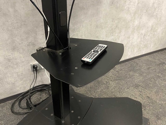 Nec m651 - 65" 4k uhd monitor met statief - afbeelding 19 van  19