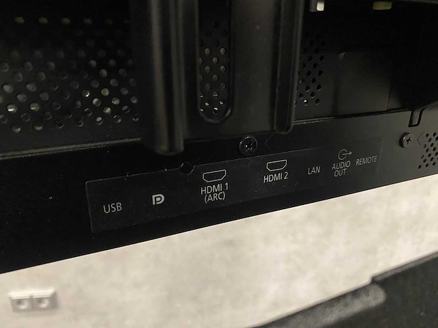 Nec multisync m431 pcap - 43" 4k uhd monitor met statief - afbeelding 15 van  25