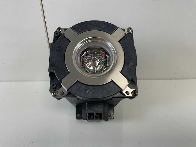 Nec (np26lp) quality modular projector lamp (new) - afbeelding 1 van  6