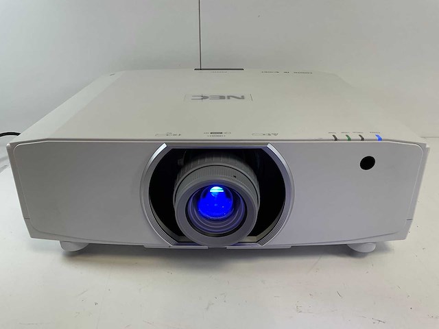 Nec (pa653u) 6500 lumen wuxga projector (5 lamp hours) - afbeelding 1 van  4