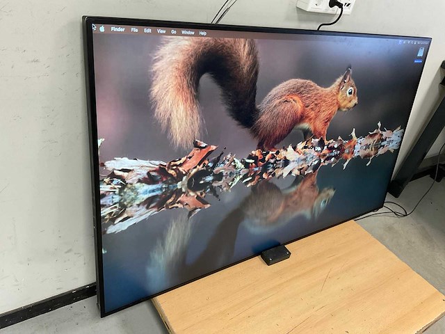 Nec (v754q) 75”, 3840x2160 (uhd) led monitor - afbeelding 2 van  4