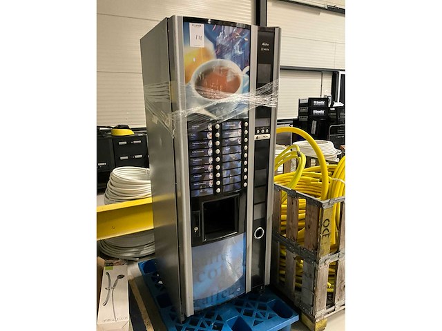 Necta astro warme drankenautomaat - afbeelding 2 van  6