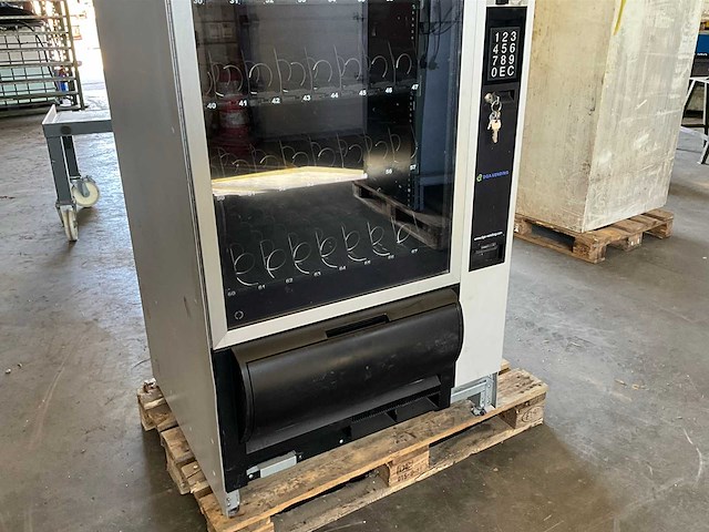 Necta samba vending machine - afbeelding 4 van  8