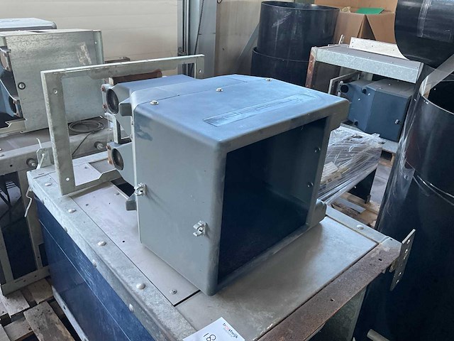 Nedap voersysteem unit - afbeelding 2 van  2