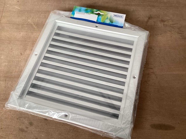 Nedco gevelrooster aluminium 250x250 (13x) - afbeelding 1 van  6