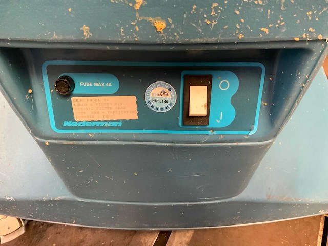 Nederman demo model 30 lasdampafzuiginstallatie - afbeelding 2 van  7