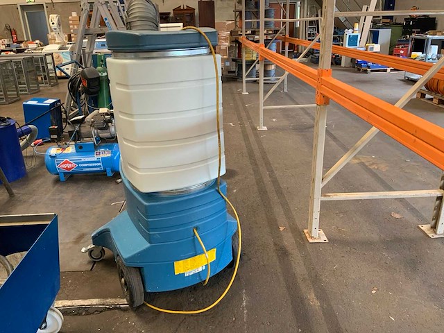 Nederman demo model 30 lasdampafzuiginstallatie - afbeelding 4 van  7