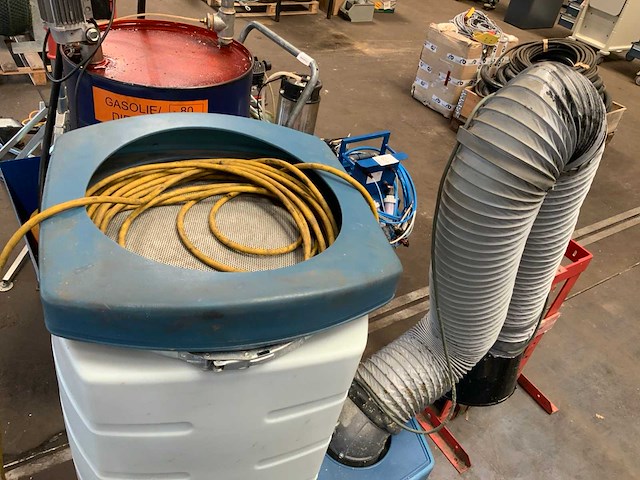 Nederman demo model 30 lasdampafzuiginstallatie - afbeelding 7 van  7