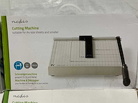 Nedis - 210 x 297 mm pacu110a4 papiersnijmachine (4x) - afbeelding 2 van  4