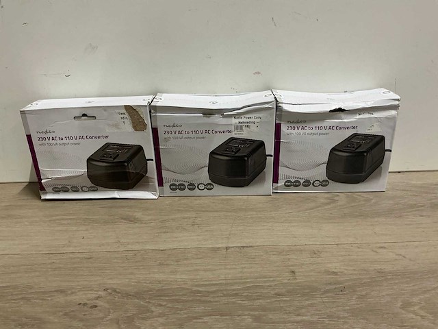 Nedis 230 v ac to 110 ac converter elektronica (3x) - afbeelding 1 van  3