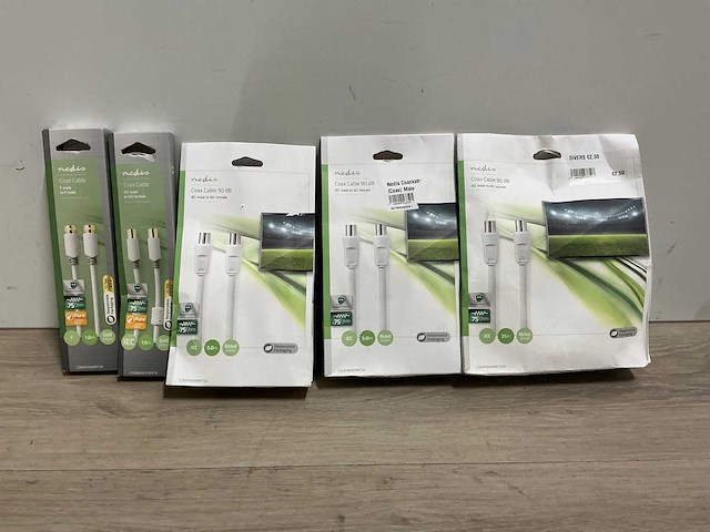 Nedis diverse coax tv kabel - afbeelding 1 van  3