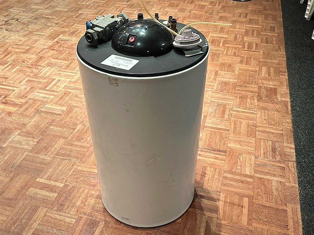 Nefit - 80 liter - cv boiler - afbeelding 1 van  3