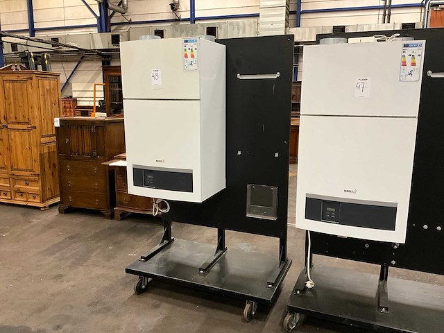 Nefit va/w 1.4c ventilatie warmtepomp - afbeelding 1 van  9