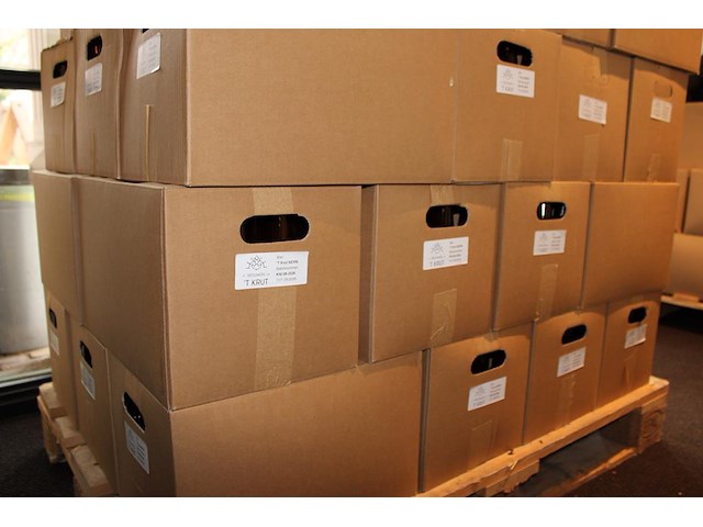 Negen dozen neipa 't krut tht 08-2026. totaal 216 flesjes. - afbeelding 3 van  3