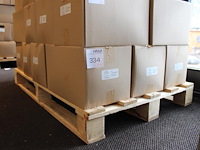 Negen dozen quadrupel 't krut tht 07-2027. totaal 216 flesjes. - afbeelding 1 van  3