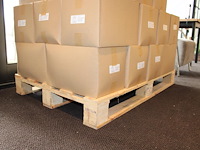 Negen dozen quadrupel 't krut tht 07-2027. totaal 216 flesjes. - afbeelding 3 van  3