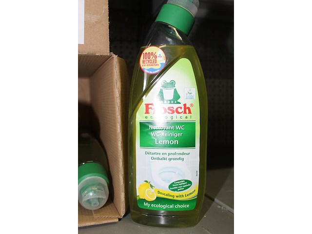 Negen flacons wc reiniger frosch lemon - afbeelding 2 van  2