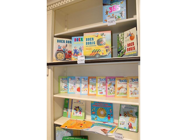 Negen leesboeken bobby. - afbeelding 2 van  2