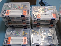 Negen organisers met doe-het-zelf elektropakketten en kunststof krat met servo's, breadboard, weerstanden, ... - afbeelding 3 van  4