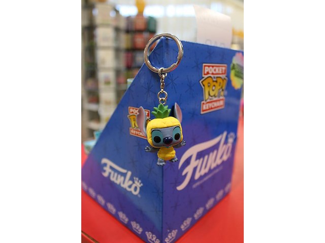 Negen pocket pop sleutelhangers lilo & stitch. stitch as pineapple - afbeelding 2 van  2