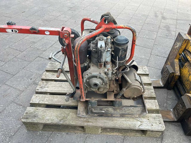 Nemaco - 2002 - 02021917 - trilplaat - afbeelding 1 van  4