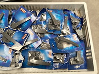 Nemef en diverse partij hang en sluitwerk rvs deurbeslag - afbeelding 4 van  6