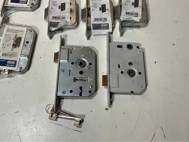 Nemef partij diverse sloten (30x) - afbeelding 12 van  12