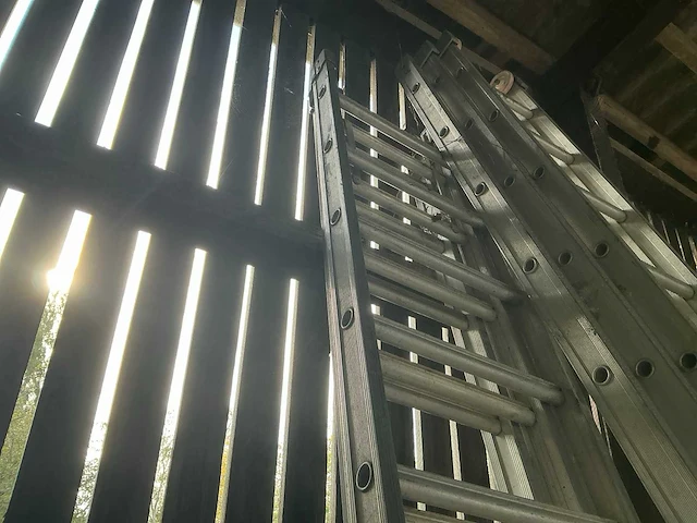 Nen 2484 uitschuif ladder - afbeelding 3 van  4