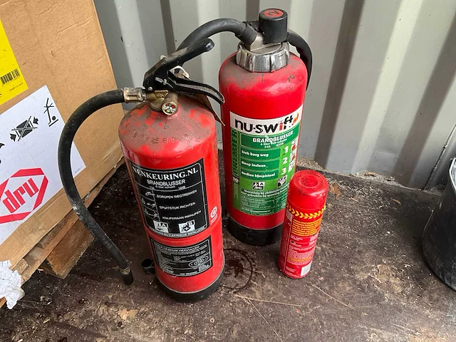 Nen / nu-swift - schuimblusser - 6 liter - brandblusser (3x) - afbeelding 1 van  4