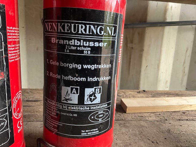 Nen schuim 2 liter brandblusser (2x) - afbeelding 3 van  5