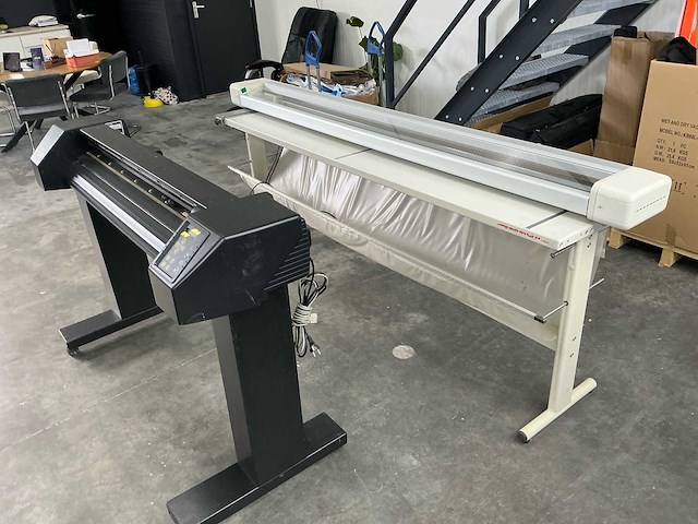 Neolt/calcomp power plus 210/d1010 rol snijder en plotter (2x) - afbeelding 10 van  12