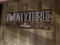Neon bord "twentythree"" - afbeelding 2 van  2